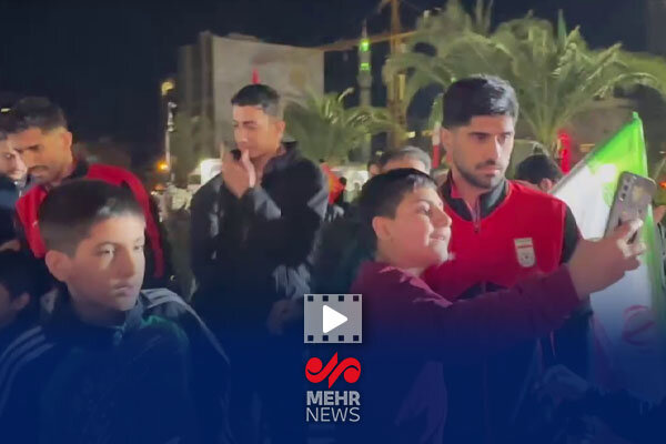 گزارش خبرنگار مهر از حضور بازیکنان تیم ملی فوتبال در میدان ولیعصر