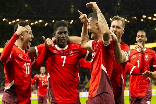 «سوسن‌های طلایی» در دهان «اژدهایان»/ شانس صعود قهرمان آسیا چقدر است؟
