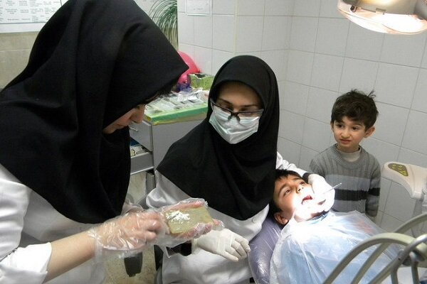 بهداشتکار دهان و دندان