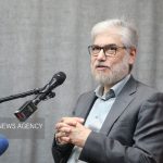 وزیر علوم: جامعه به صدای قابل اعتماد بسیجی و چهره قابل اعتماد روحانی نیاز دارد
