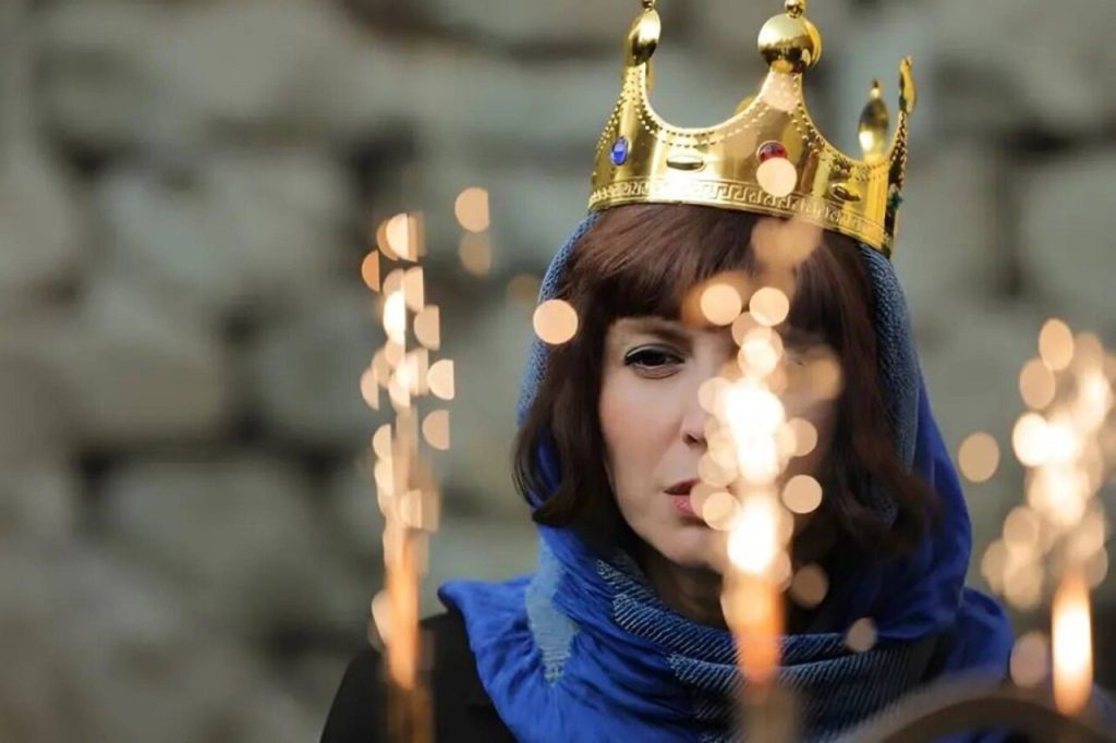 بلیت سینما نیم‌بها سه روزه و اکران فیلم بت از ۱۵ مهر