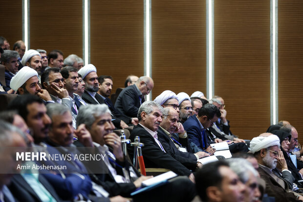 وزیر علوم در یکصدمین اجلاس روسای دانشگاه‌ها