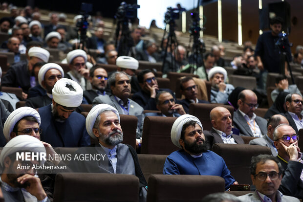 اجلاس یکصدمین روسای دانشگاه‌ها با حضور وزیر علوم