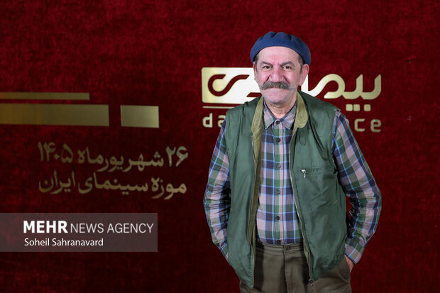 برگزاری مراسم گرامیداشت روز سینما با حضور چهرههای سینمایی 14 برگزاری مراسم گرامیداشت روز سینما با ستارگان