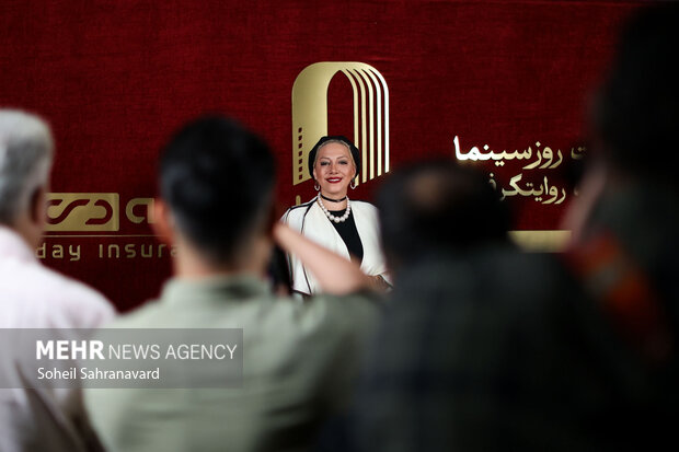 برگزاری مراسم گرامیداشت روز سینما با حضور چهرههای سینمایی 17 برگزاری مراسم روز سینما با حضور هنرمندان