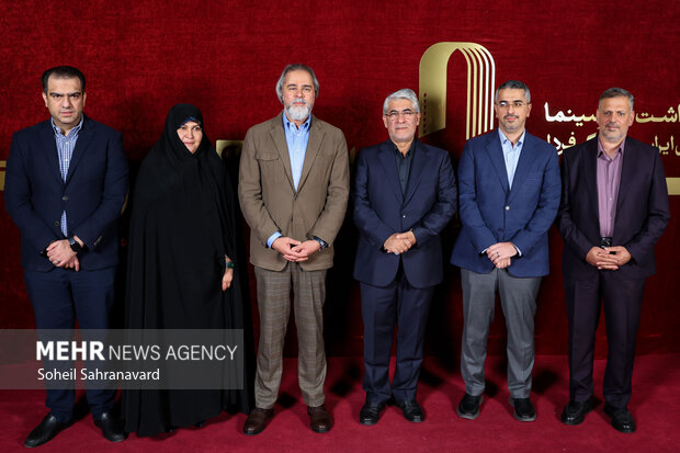 برگزاری مراسم گرامیداشت روز سینما با حضور چهرههای سینمایی 21 مراسم گرامیداشت روز سینما با حضور هنرمندهای سینمایی
