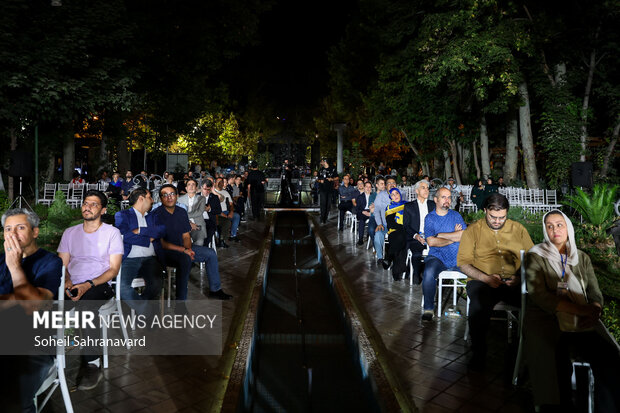 برگزاری مراسم گرامیداشت روز سینما با حضور چهرههای سینمایی 32 مراسم گرامیداشت روز سینما با حضور چهرههای سینمایی