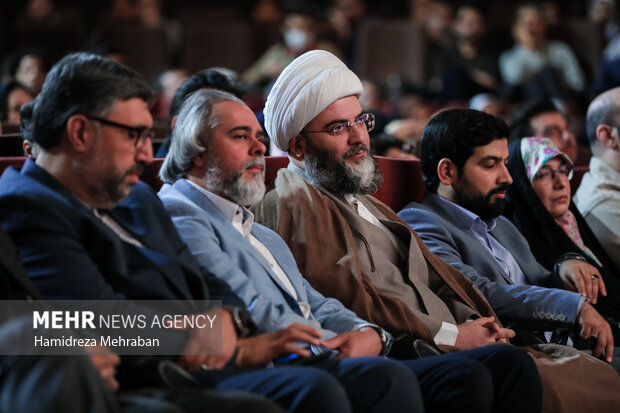 اختتامیه پانزدهمین جشنواره فیلم ۱۰۰ برگزار شد 10 برگزاری اختتامیه پانزدهمین جشنواره فیلم ۱۰۰