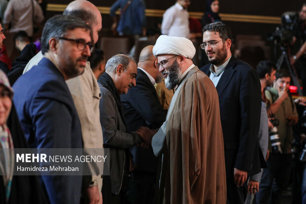 اختتامیه پانزدهمین جشنواره فیلم ۱۰۰ برگزار شد 38 برگزاری اختتامیه پانزدهمین جشنواره فیلم ۱۰۰