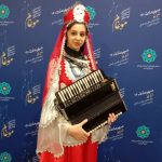 نوجوان تبریزی قارمون و موسیقی موغام باید به نسلهای آینده برسد