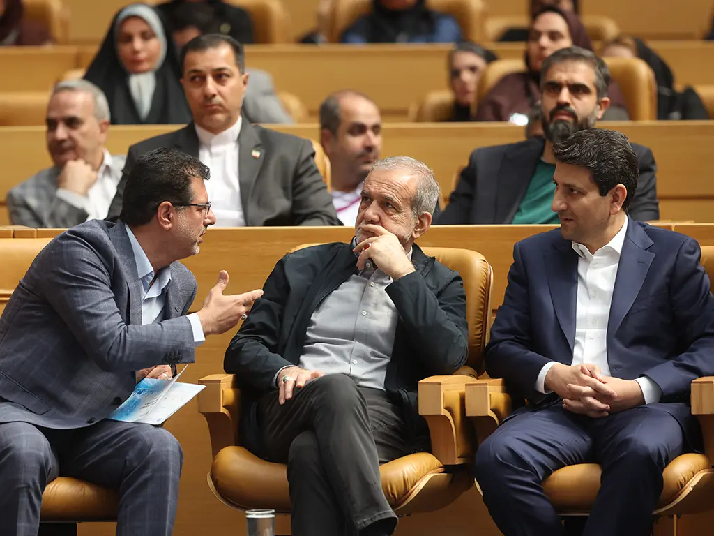 بازدید رئیس‌جمهور از دستاوردها و راهکارهای هوشمند ایرانسل