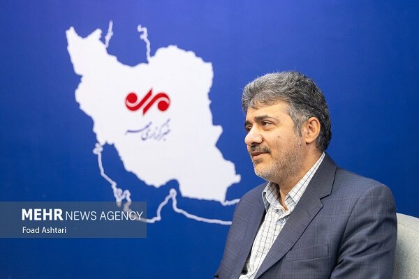 به گزارش خبررسان، غلامرضا گودرزی رئیس مرکز آمار ایران از آغاز رسمی سرشماری عمومی نفوس و مسکن به روش ثبتی‌مبنا خبر داد. و