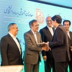رئیس جهاد دانشگاهی هنر در گردهمایی سراسری کرمانشاه تقدیر شد